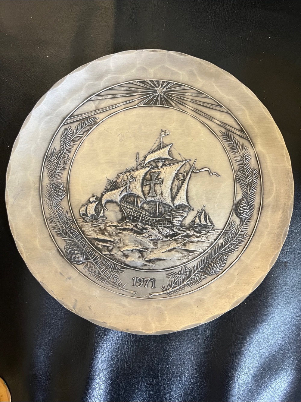 Wendell August Wrought Pewter Round Collector’s Plaque - Stamped First Editio